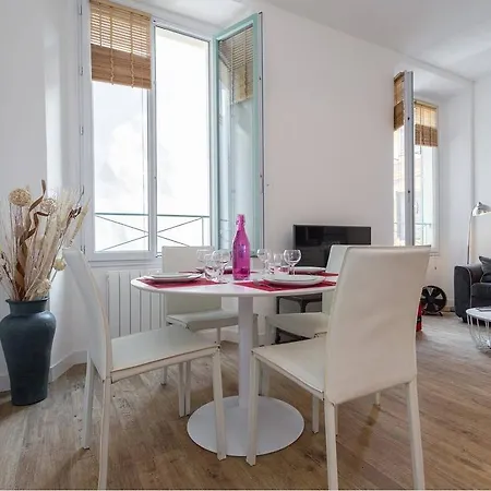 Apartment Lou Muraioun *